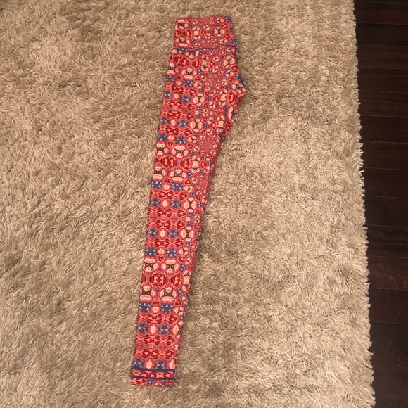 **SOLD** Wolven Threads - Picture 2 of 5